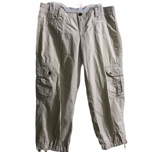 khaki cargo capri pants